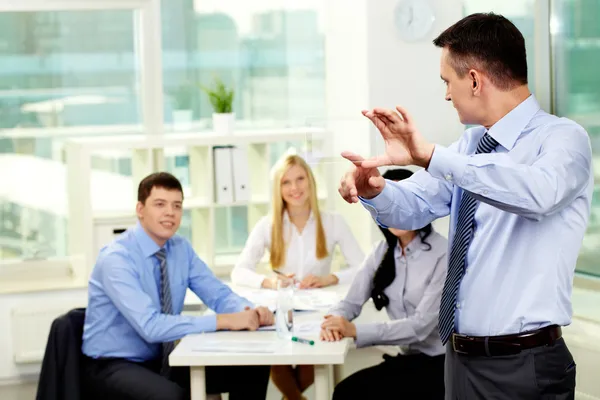 ¿Deseas crecer en conocimientos y habilidades profesionales?